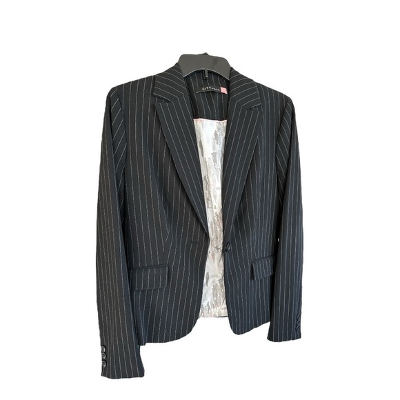 CITY UNLTD, NWOT, WOMENS BLACK, PIN STRIPE BLAZER. SIZE 8 - Picture 2 of 10